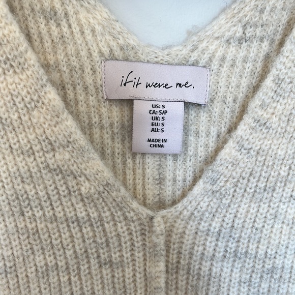 Cream Tunic Sweater Vest with Pockets - Picture 3 of 4